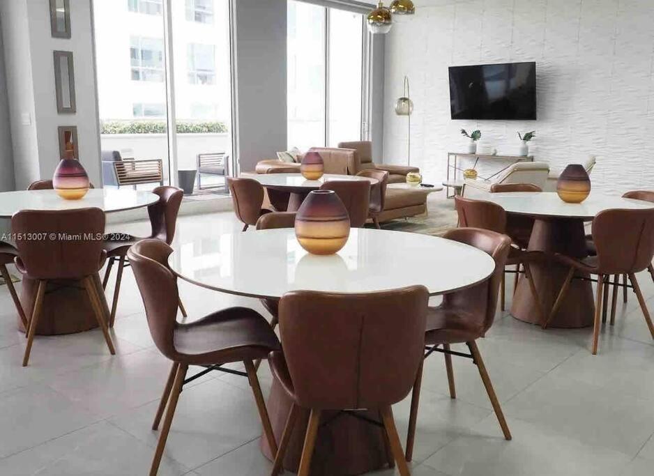 Spacious 1Bedroom Unit Brickell-Free Parking Маямі Екстер'єр фото