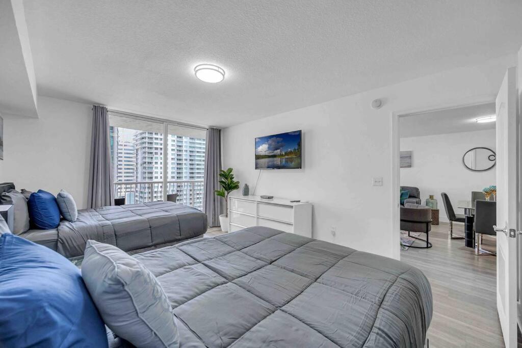 Spacious 1Bedroom Unit Brickell-Free Parking Маямі Екстер'єр фото