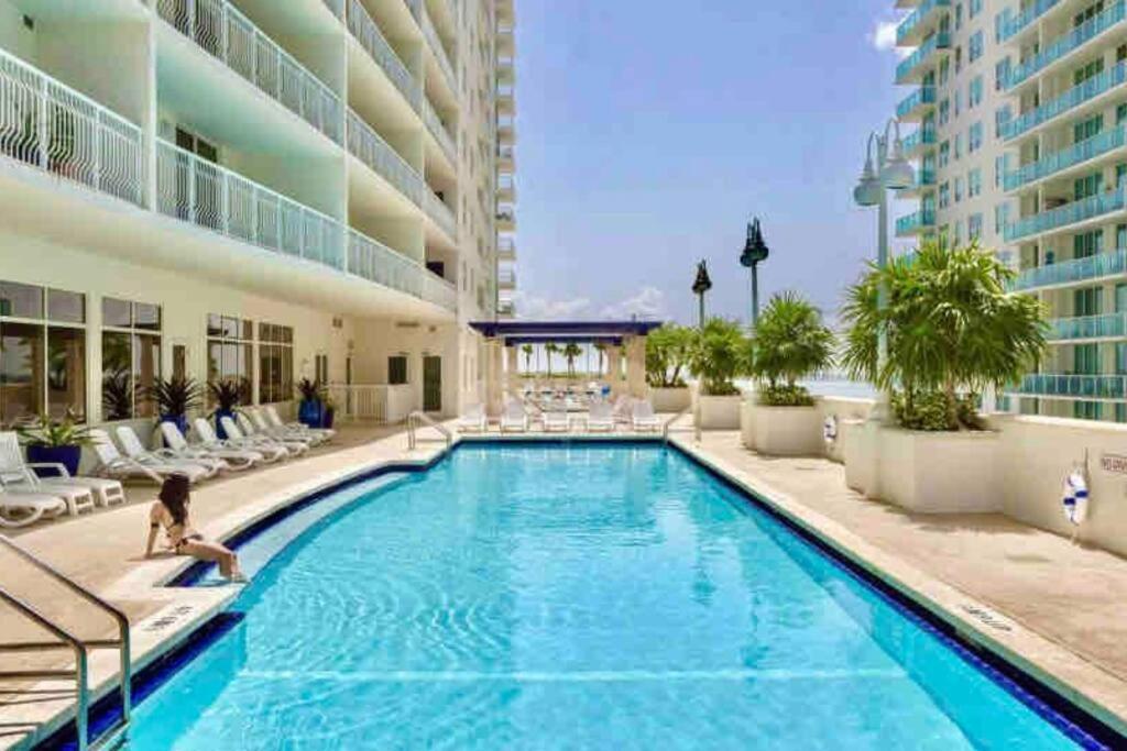 Spacious 1Bedroom Unit Brickell-Free Parking Маямі Екстер'єр фото