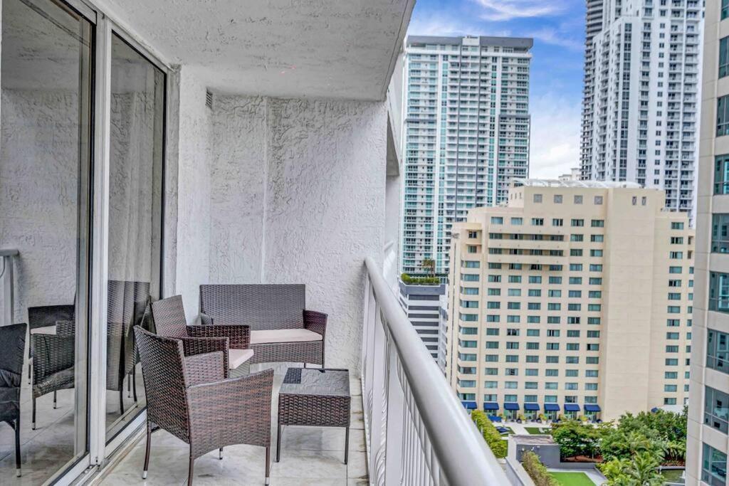 Spacious 1Bedroom Unit Brickell-Free Parking Маямі Екстер'єр фото