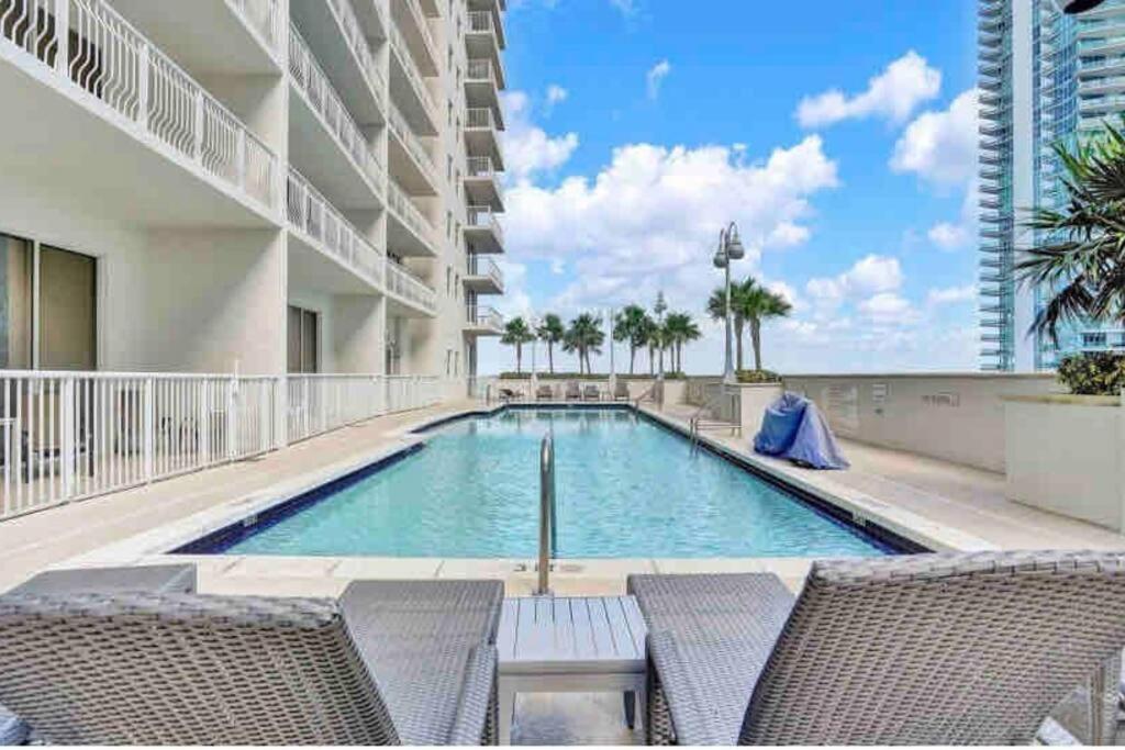 Spacious 1Bedroom Unit Brickell-Free Parking Маямі Екстер'єр фото