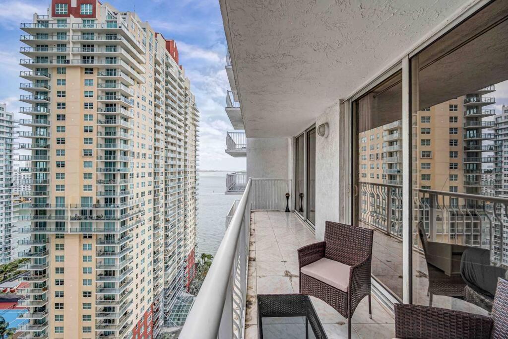 Spacious 1Bedroom Unit Brickell-Free Parking Маямі Екстер'єр фото